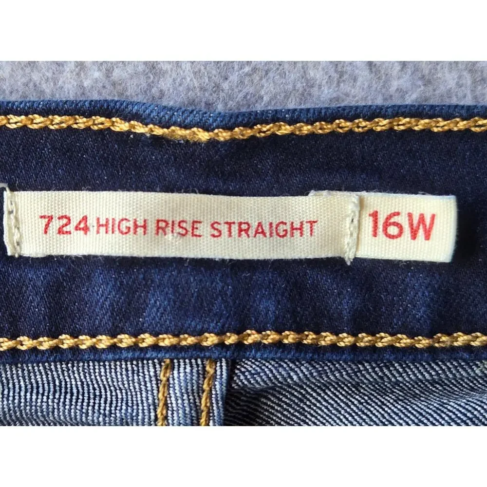 Levis levi 724
